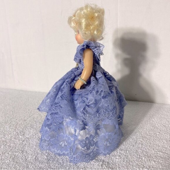 Vintage Handmade Toilet Paper Roll Cover Doll Decor - Picture 4 of 11